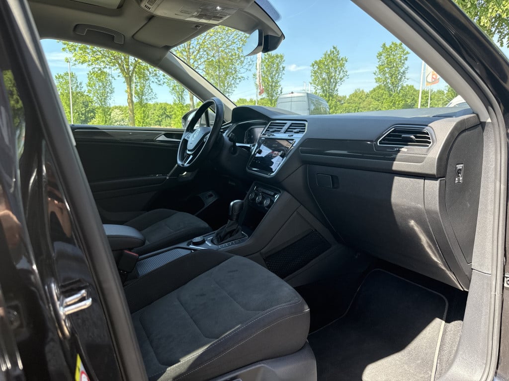 Volkswagen Tiguan Allspace 2.0 tsi 4motion highline business r 7p. | btw au