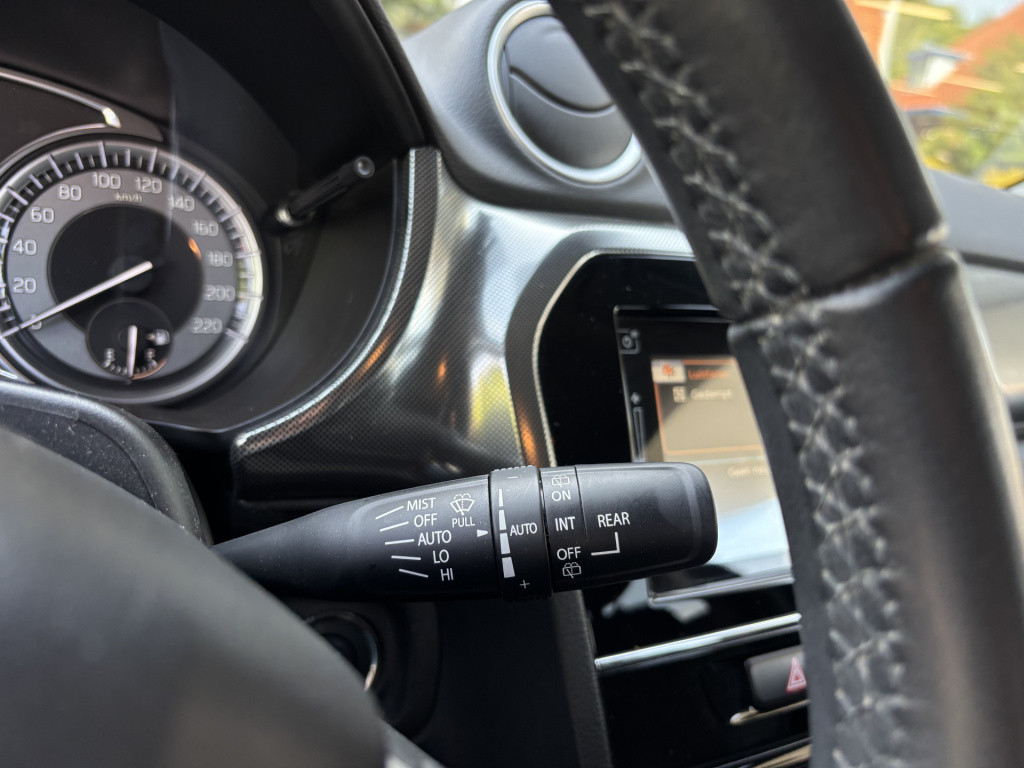 Suzuki Vitara 1.4 boosterjet style smart hybrid/trekhaak/all-seasonbanden