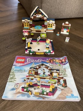 Lego Friends: Wintersport ijsbaan 41322