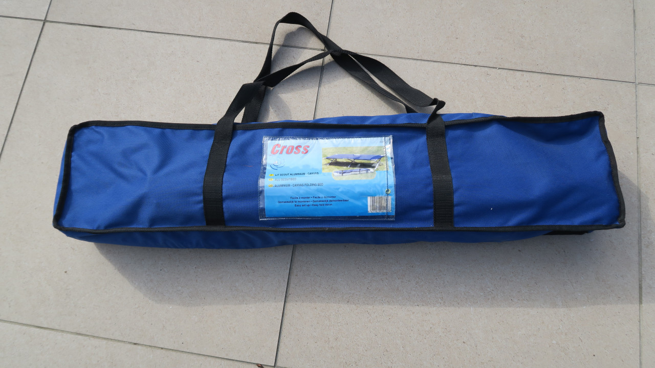 OPVOUWBAAR CAMPINGBED MET DRAAGZAK