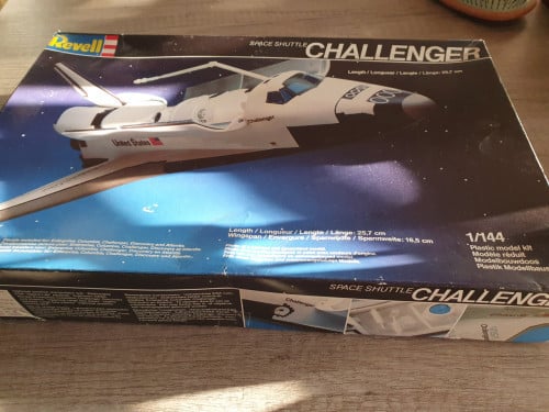 Nieuwe Revell Space Shuttle Challenger bouwdoos....