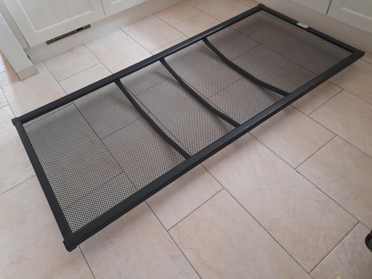 Stevige Spiraal bodem 90 x 200 (in goede nette staat )
