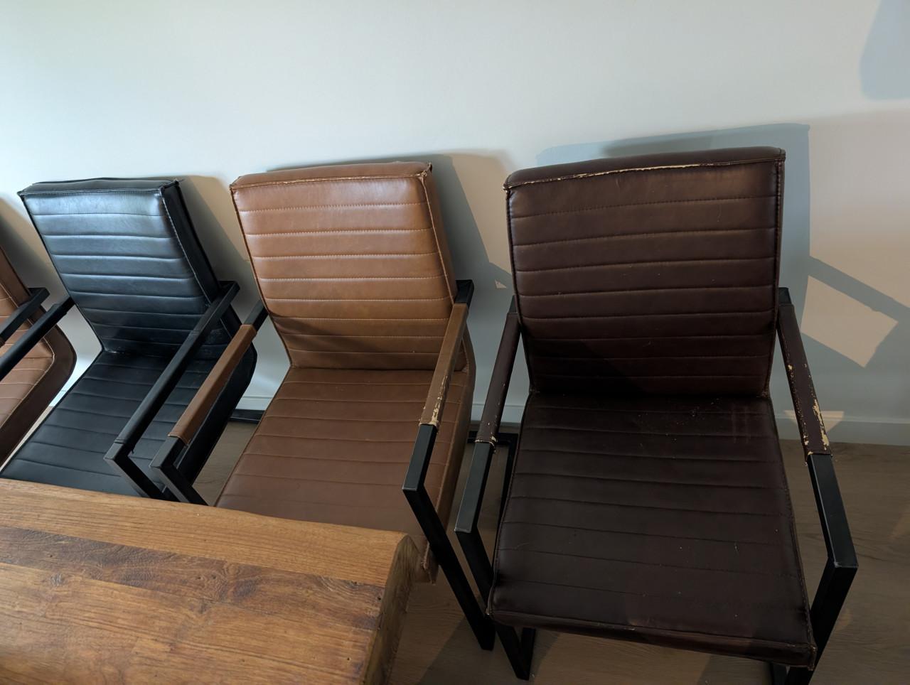 6x Industriële Armstoelen Caldes (Pronto Wonen) – PU-leer