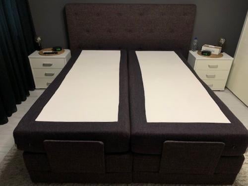 Te koop Tweepersoons elektrische boxspring