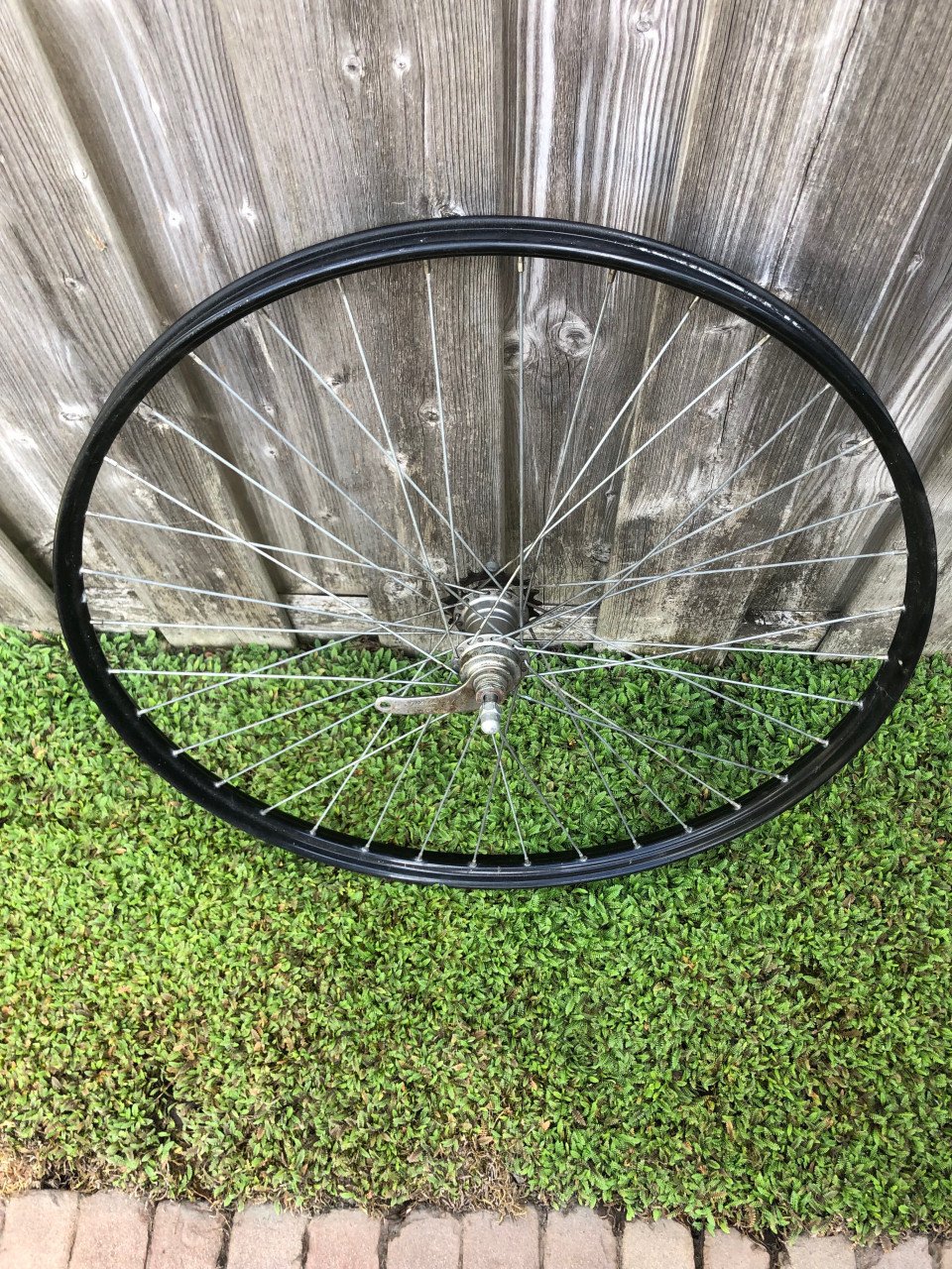 28x1 1/2 achterwiel.