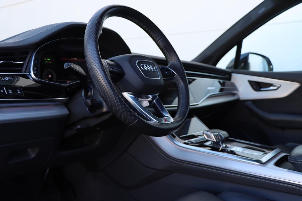 Audi Q7 60 tfsi e quattro pro line s competition 462pk tip