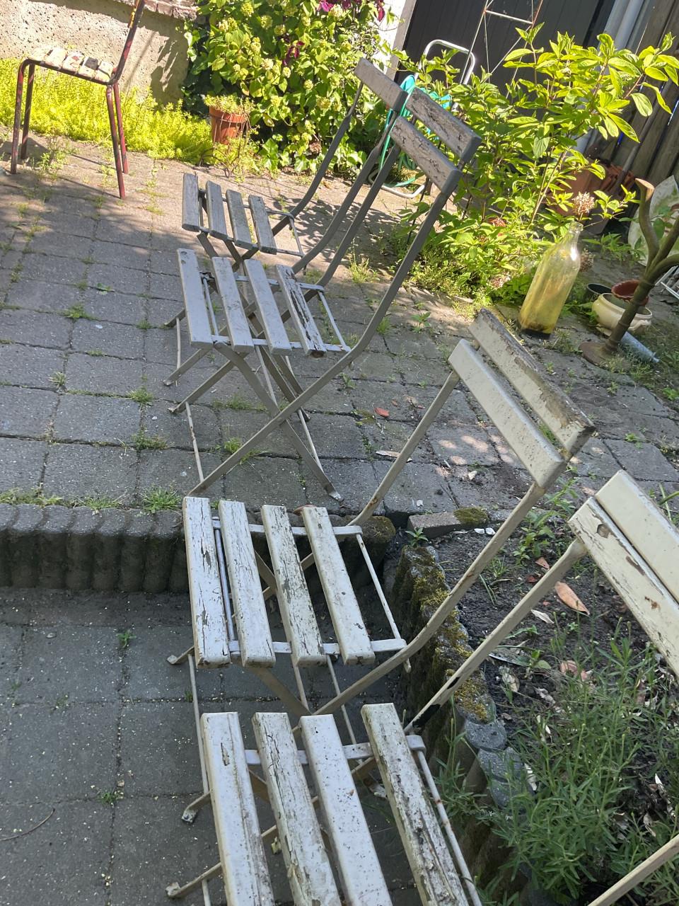 Brocante bistrostoelen uit Frankrijk
