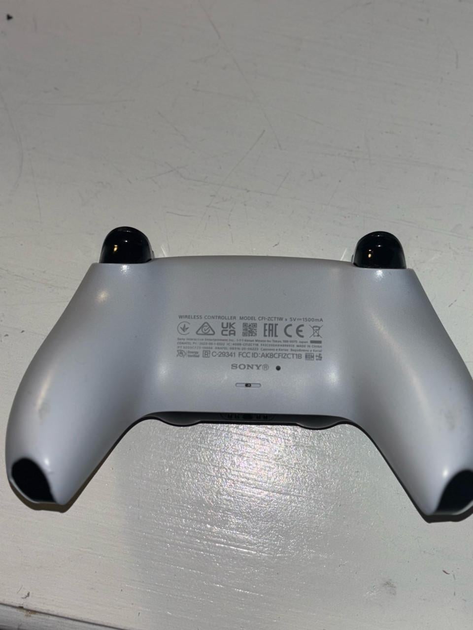 Playstation 5 (1TB) + beeldscherm + controller