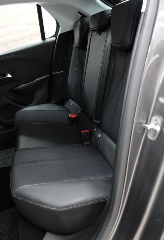 Opel Corsa 1.2 gs line | cruise | carplay | camera | pdc |