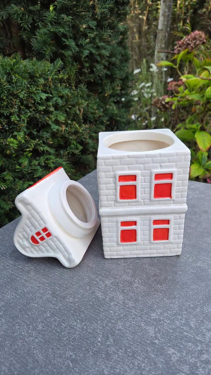 🏠 Keramiek Voorraadpot / Snoeppot Postcodeloterij in de vorm van een huisj