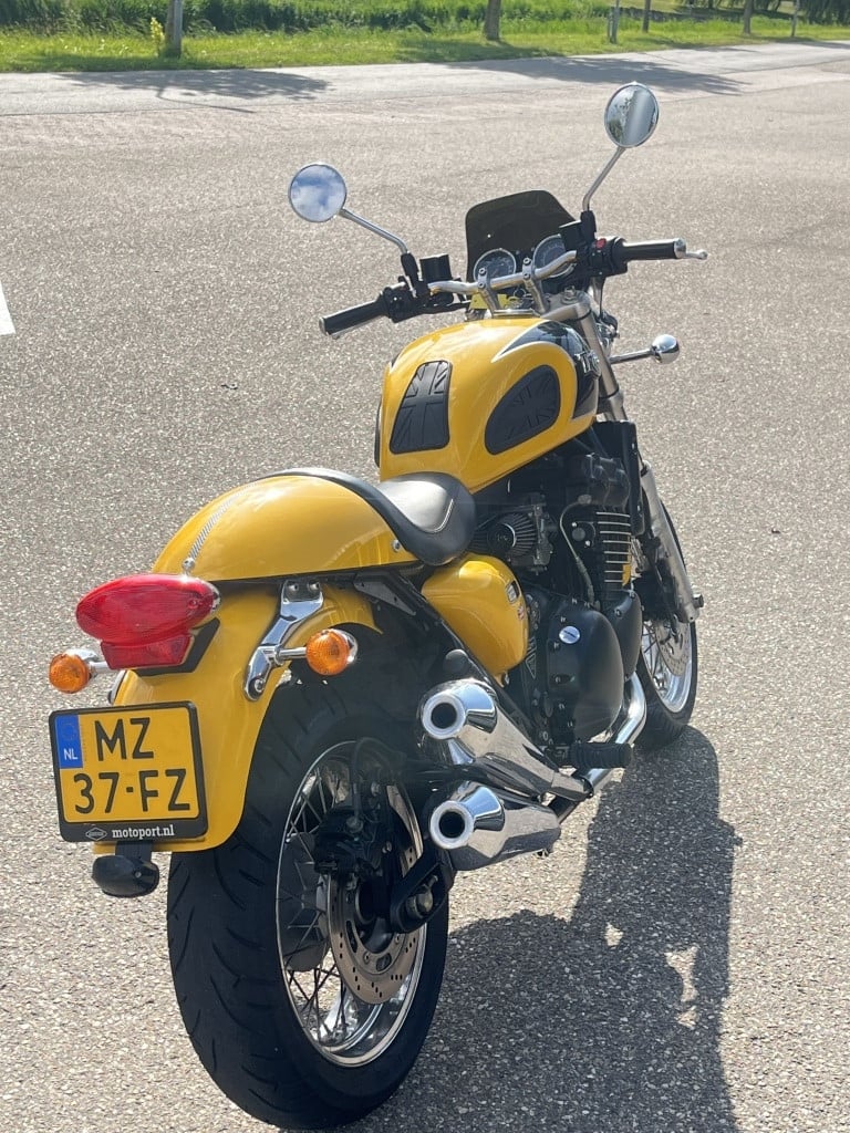 Triumph Thunderbird classic sport