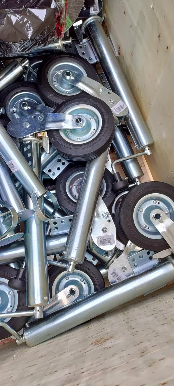 Heeft u onderdelen voor uw aanhangwagen nodig ?