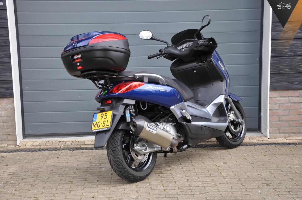 Yamaha X-max 250 12500 kilometers , Akrapovic