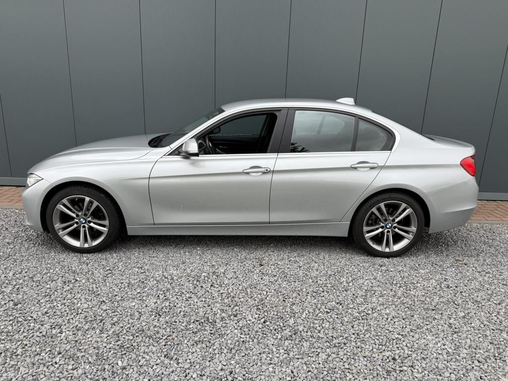 BMW 3-serie 320i 184pk executive sportline sedan