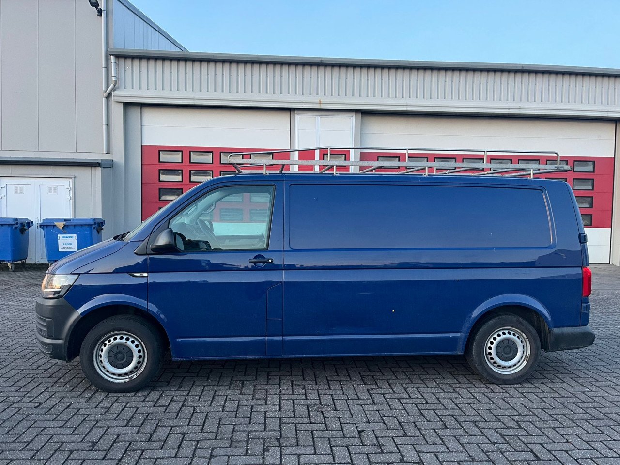 VW Transporter 2.0 TDI L2H1 (EURO 6)