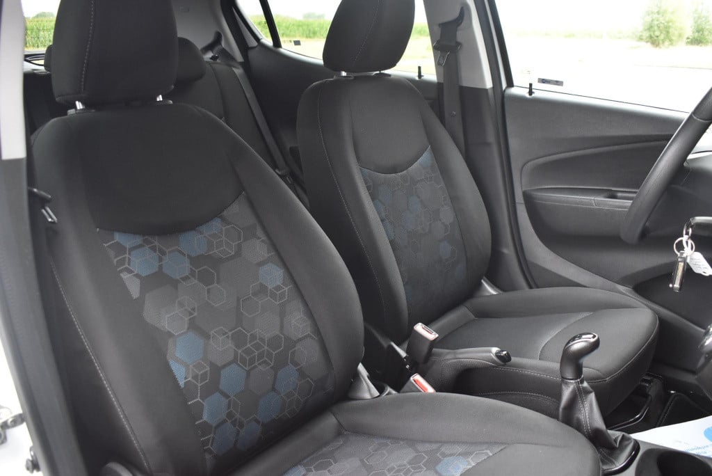Opel Karl 1.0 rocks online edition | navi | airco | apple carplay / android