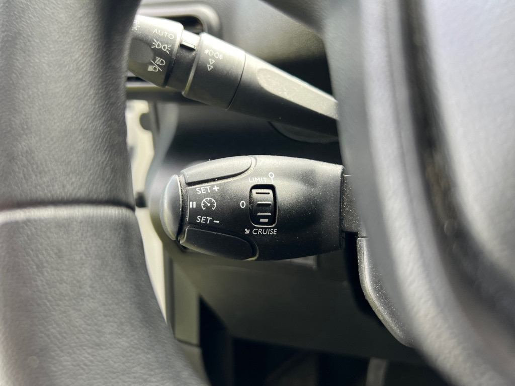 Peugeot Partner 1.5 bluehdi premium//apple carplay//cruise
