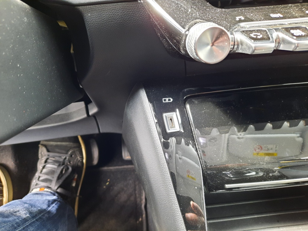 Peugeot 2008 2008 1.2 puretech 130 allure pack automaat