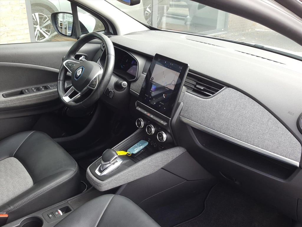 Renault Zoe 135pk intens (batterijkoop) 52kwh 3-fase navigatie | achteruitr