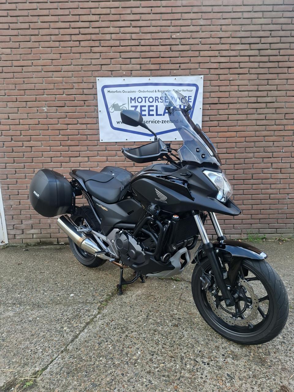 Honda NC 750X (Bomvol opties!)