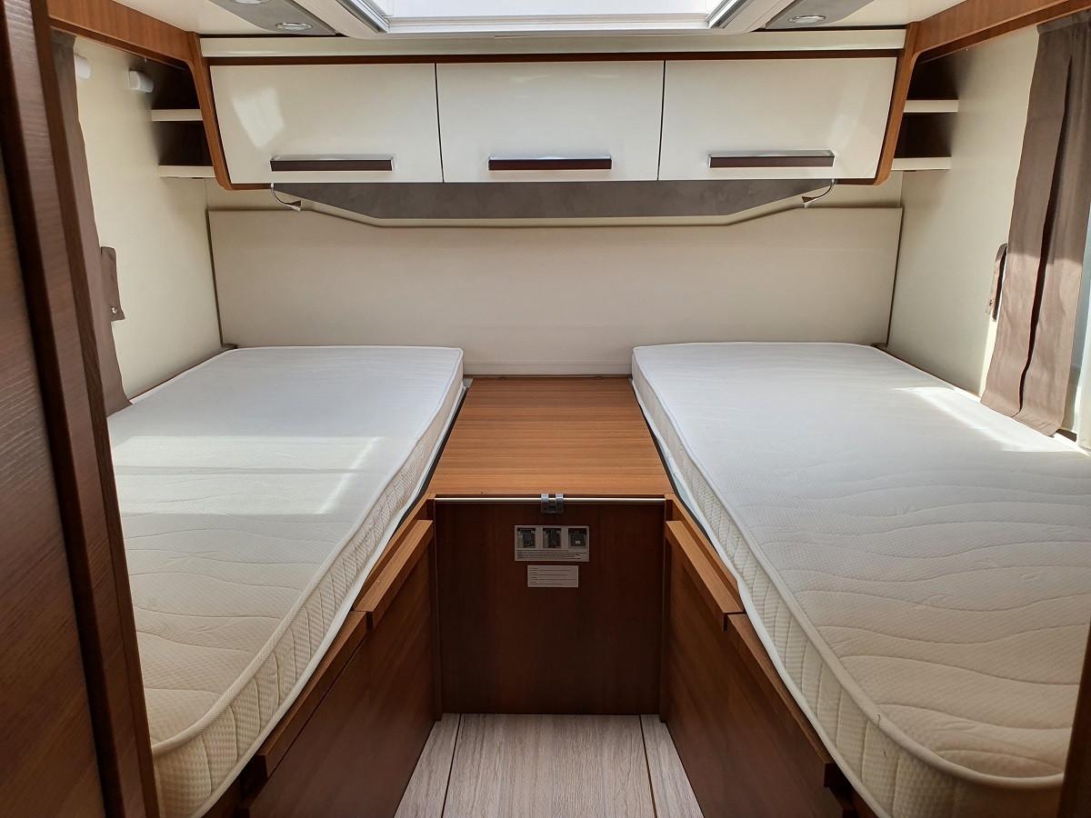 Elnagh Baron 573 - Lengtebedden - 2022 - Nu direct leverbaar