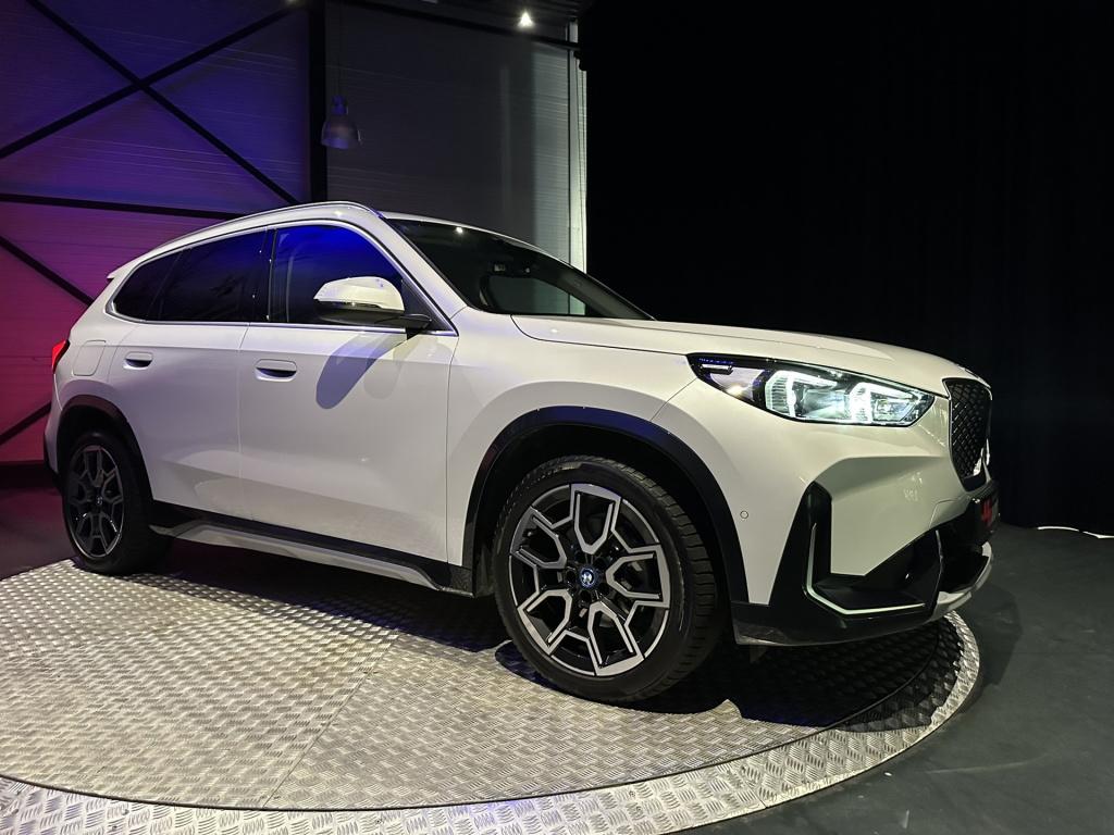 BMW Ix1 edrive20 67 kwh *leer*camera*keyless*