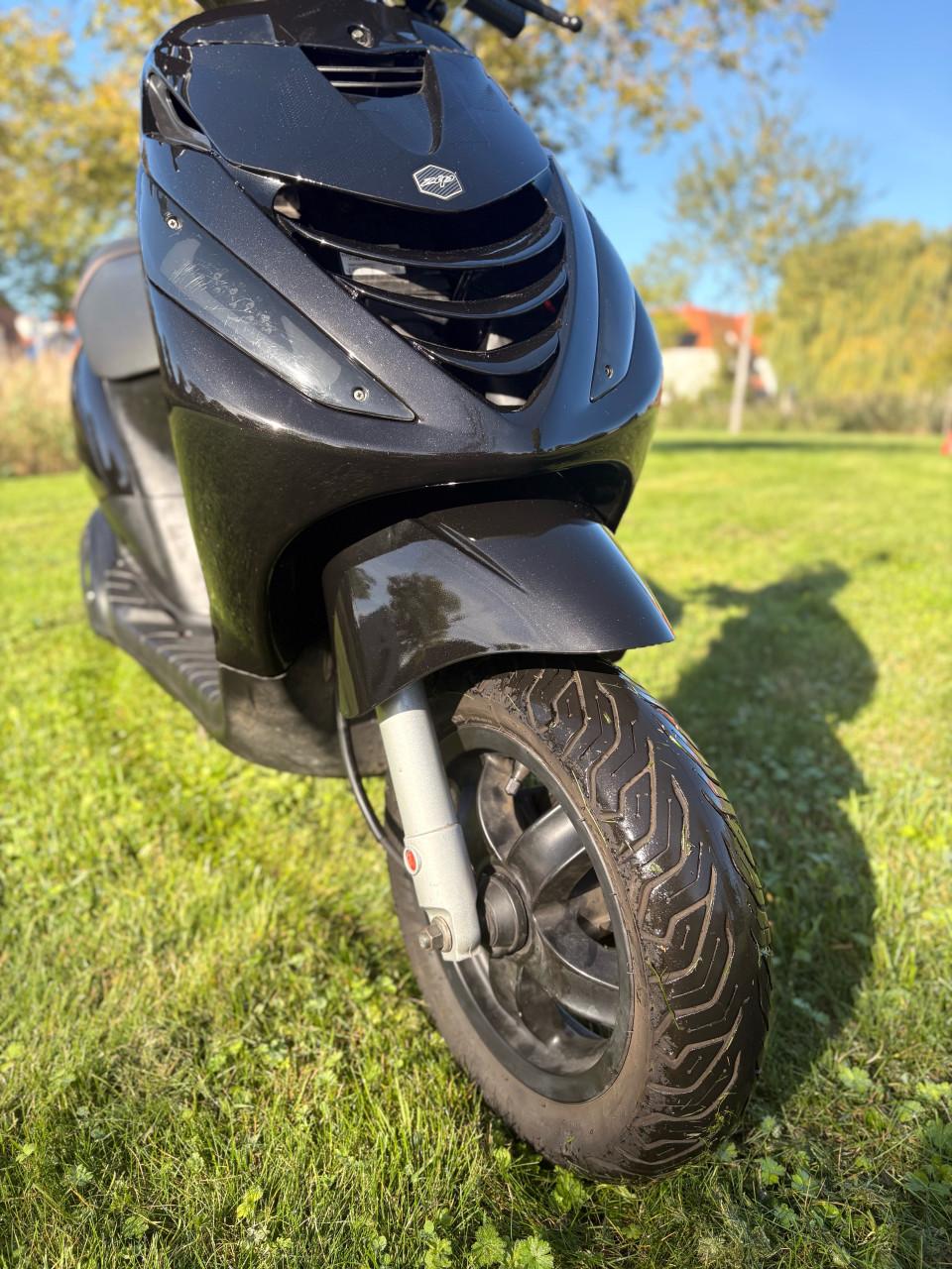 Piaggio Zip iGet 2019 - 45 km/u - Rijklaar