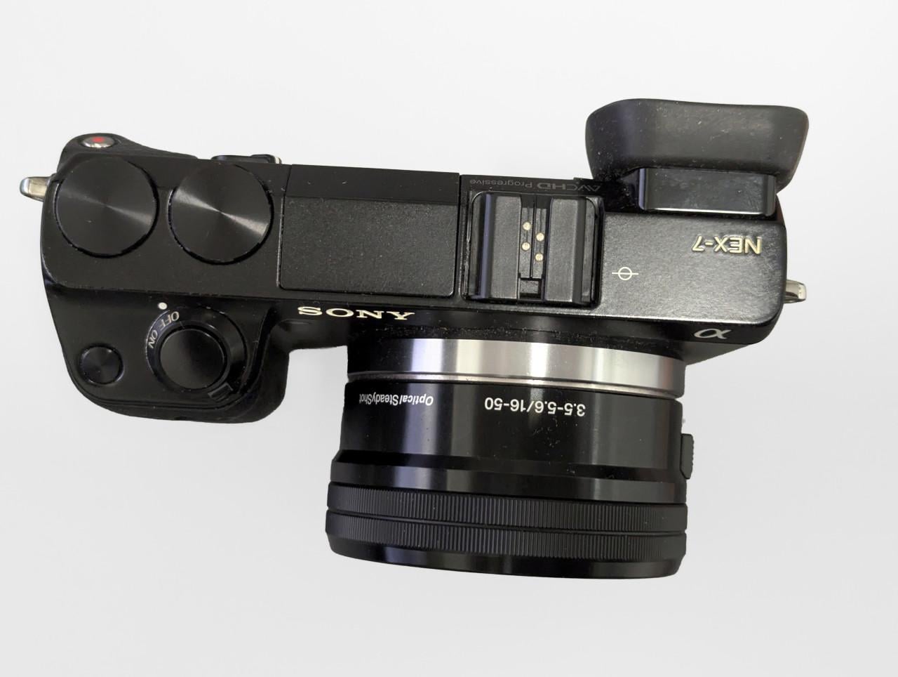 Sony α NEX 7 24,3 Megapixel camera