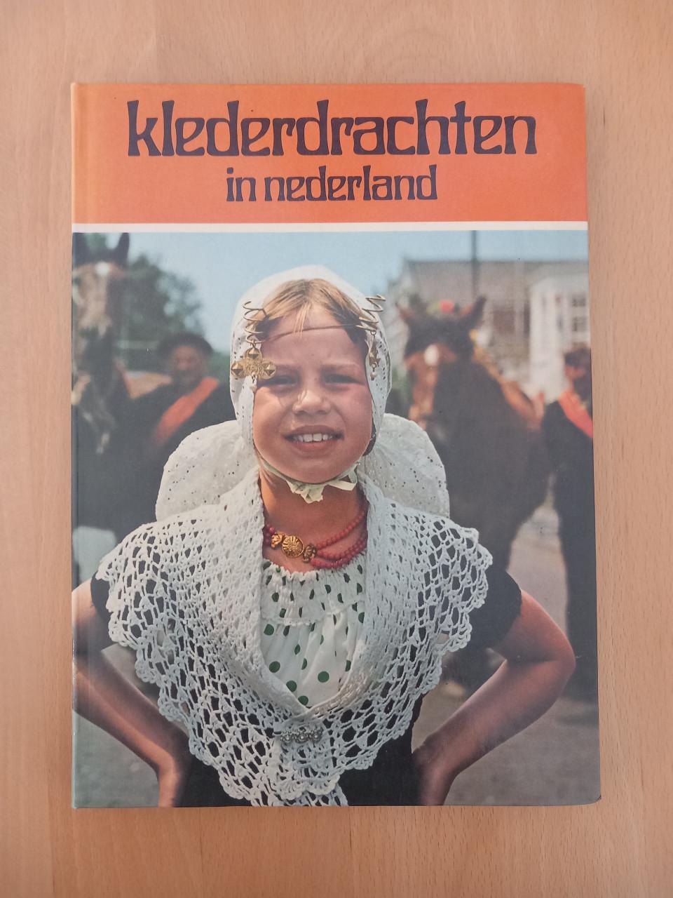 Klederdrachten in Nederland