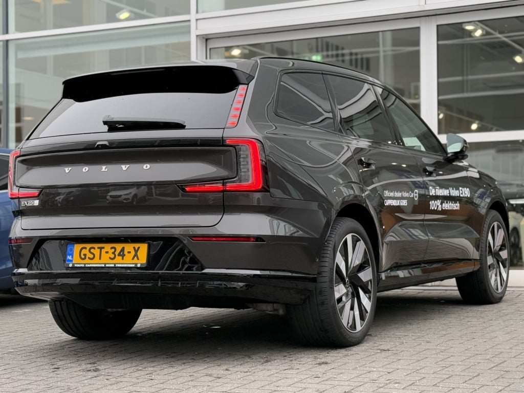 Volvo Ex90 twin performance ultra demo | nieuwprijs € 111.804,= | luchtveri