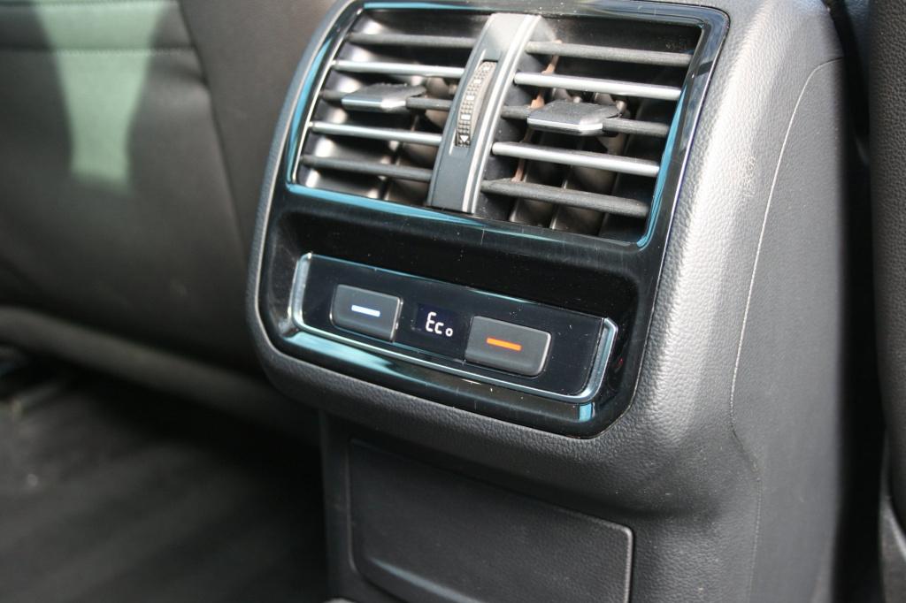 Volkswagen Passat variant 1.4 tsi gte connected series plus