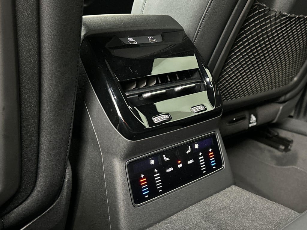 Audi A6 avant s edition 2.0 tfsi e 220 kw / 299 pk avant 7 versn