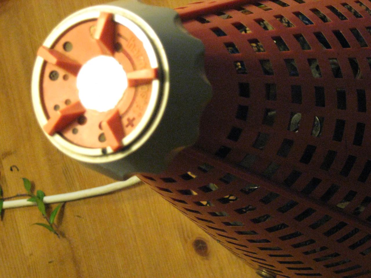 """ANTIEKE STRAAL KACHLTJE  NOG IN PRIMA STAAT"""" PIMPERNEL VAN DAALDEROP