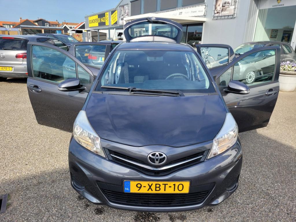 Toyota Yaris 1.3 vvt-i now