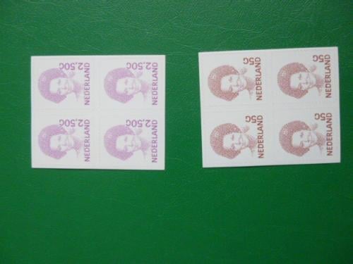 Te koop; twee blokjes van 4 zegels..