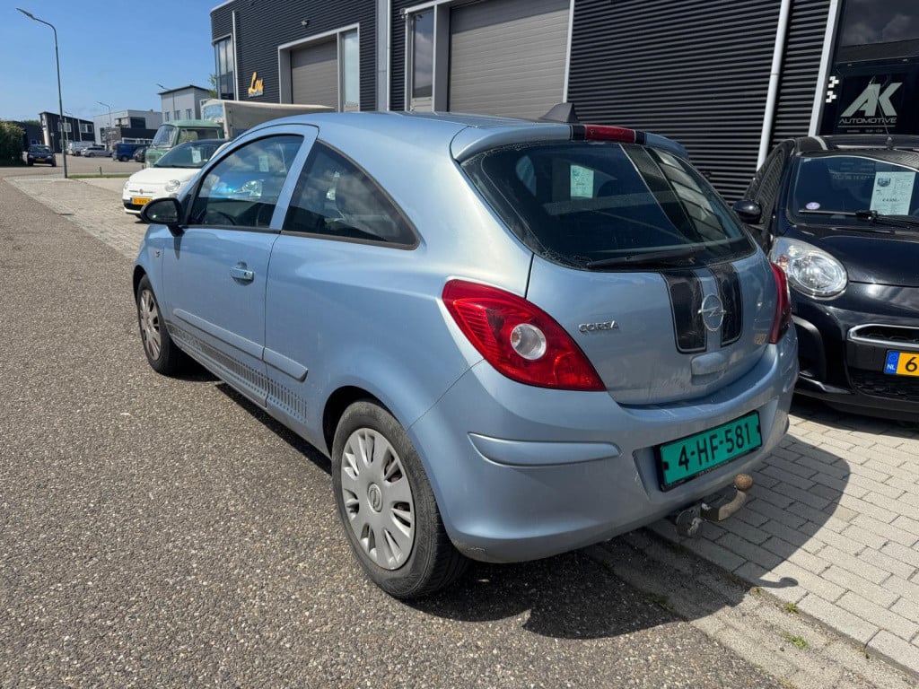 Opel Corsa 1.2-16v enjoy/lees tekst!/