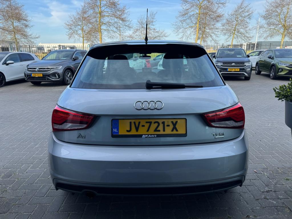 Audi A1 Sportback 1.0 tfsi s-line * nap * cruise control * 17 inch