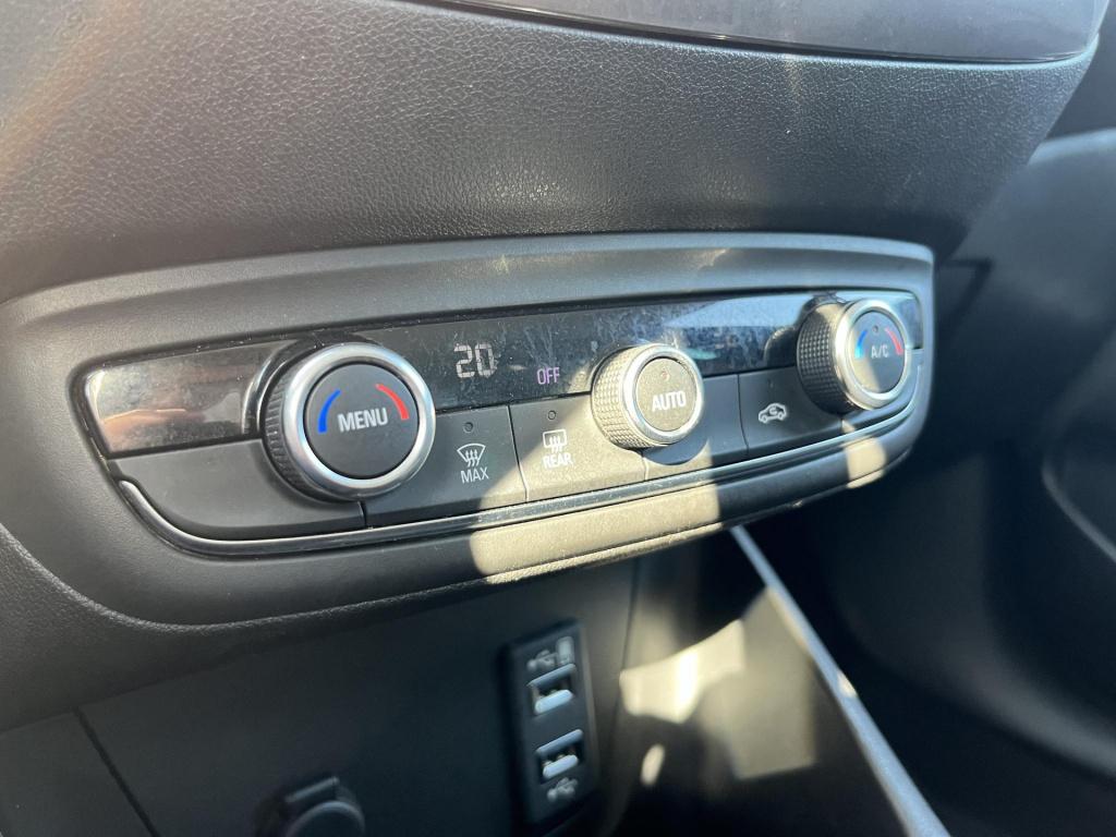 Opel Crossland X 1.2 turbo innovation | climate control | cruise control | 