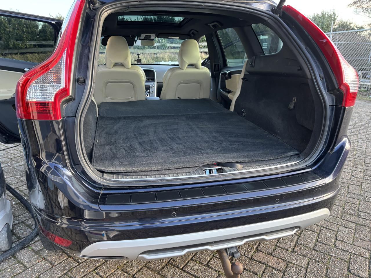 VOLVO XC60 polar+ van 2017