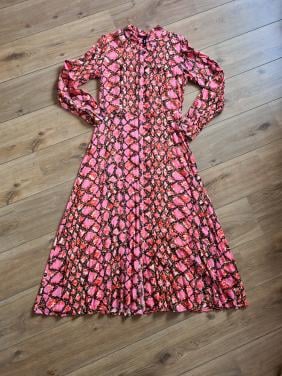 Prachtige fuchsia maxi doorknoop jurk van Eksept Shoeby Mt M