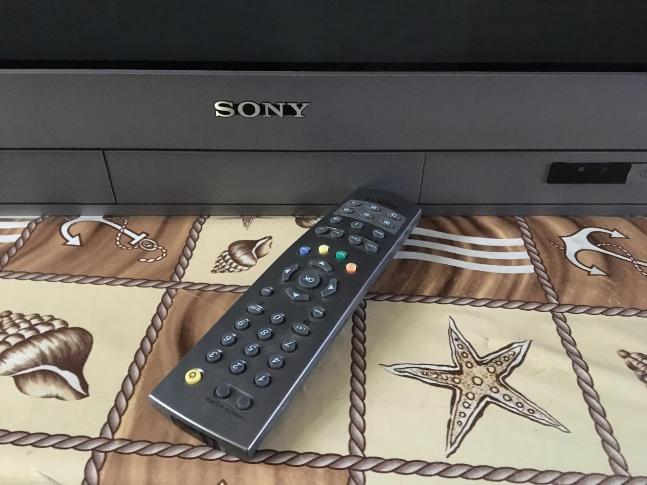 SONY Trinitron 100 HZ kleur TV -kastmodel