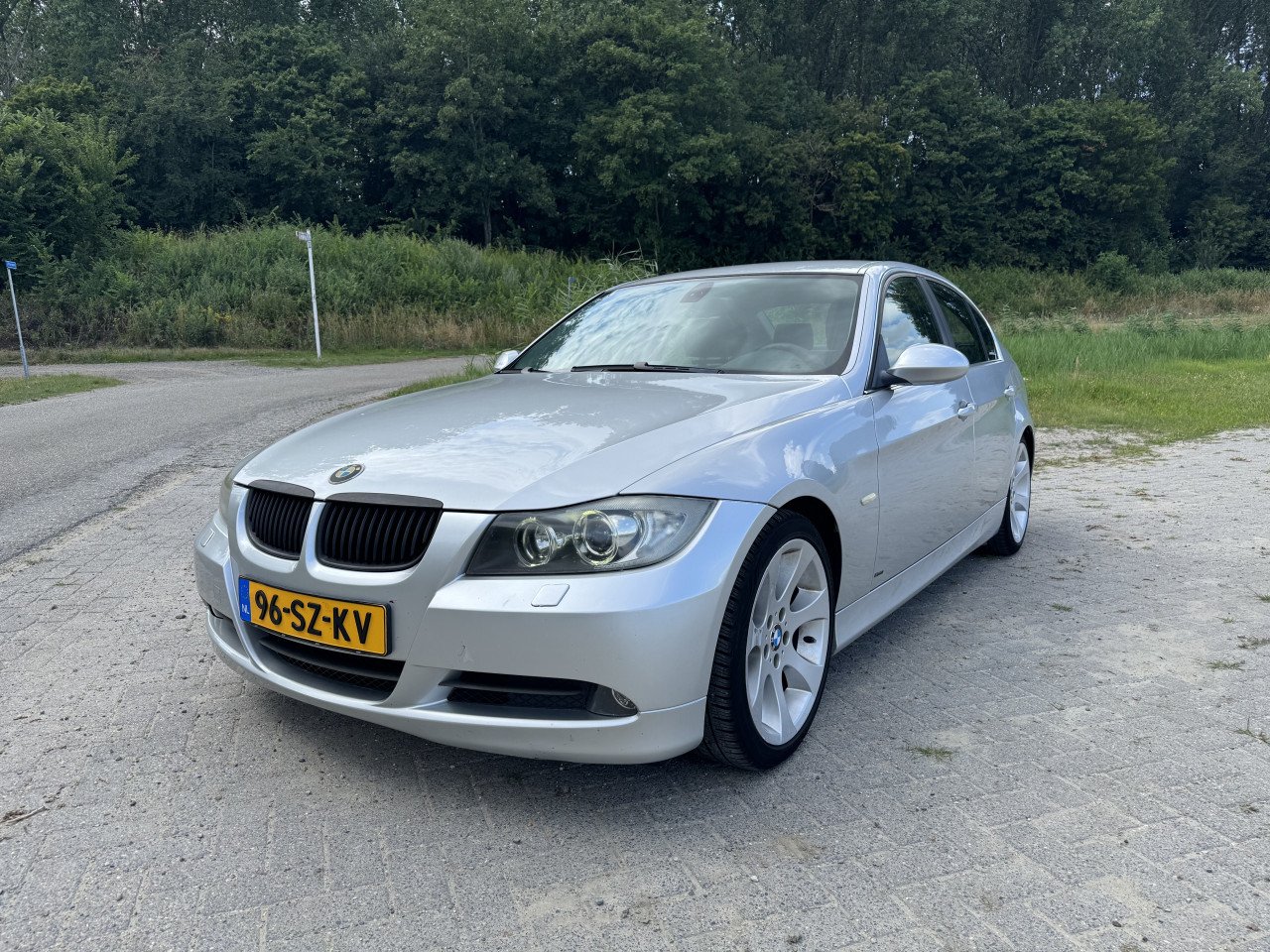 BMW 3-Serie 2.5 I High Executive 325i AUTOMAAT 2006 Grijs