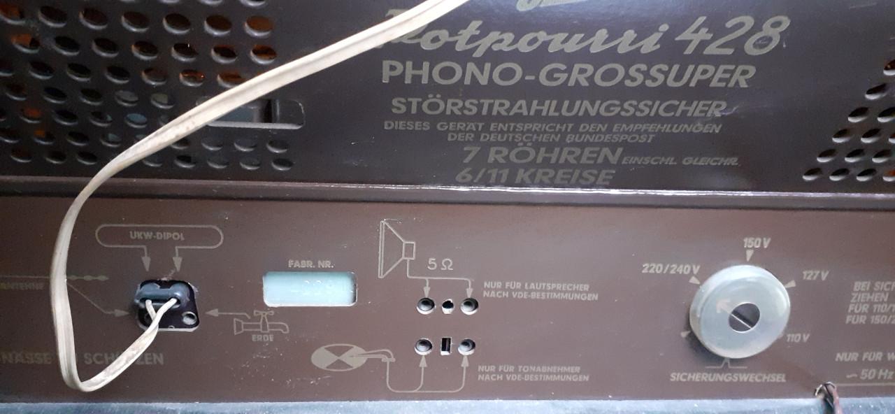 Radio vintage met pick up pepertum ebner merk greatz 428