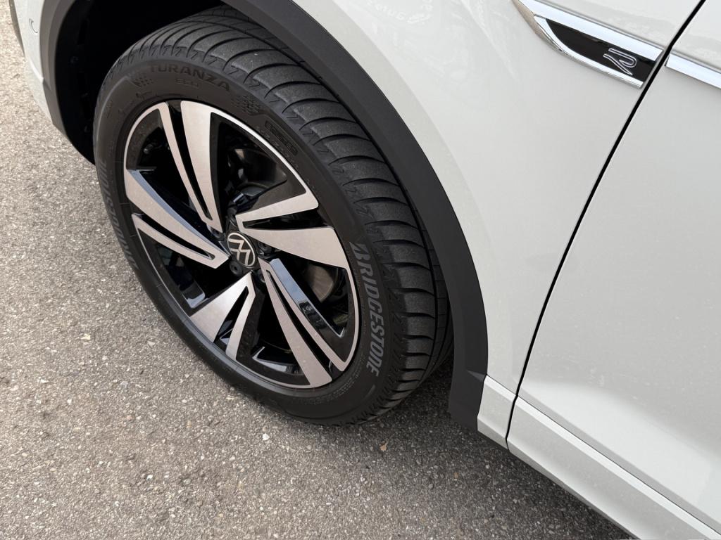 Volkswagen T-roc 1.5 tsi 150pk dsg r-line | trekhaak | camera | keyless | e