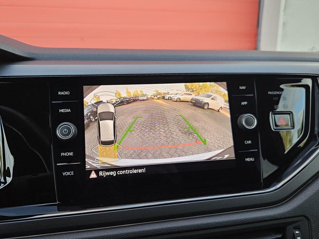 Volkswagen Taigo 1.0 tsi r-line | carplay | camera | rijklaar inclusief 1 j