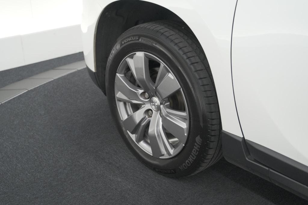 Peugeot 2008 puretech 110 blue lion | trekhaak | apple carplay | panoramada