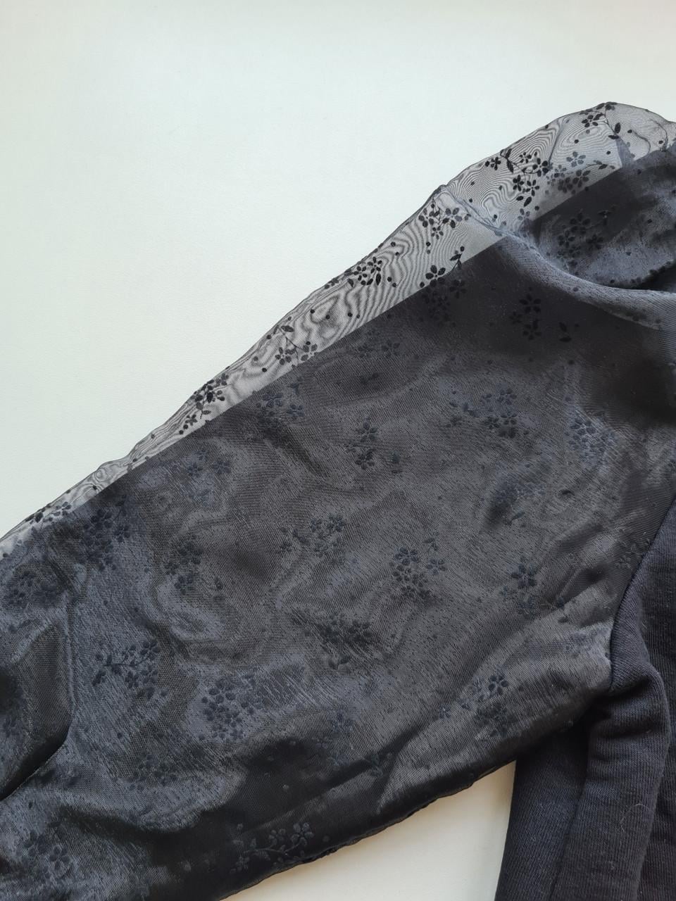 Zara trui met pofmouwen en organza stof - Maat 140
