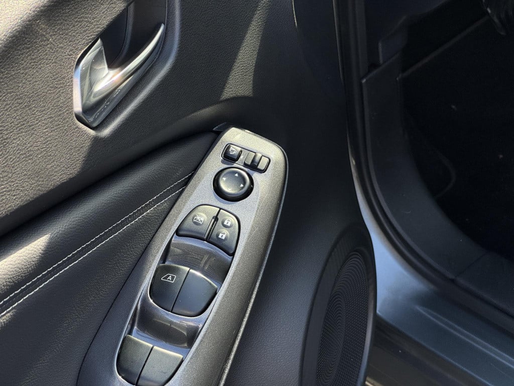 Nissan Juke 1.6 hybrid n-connecta