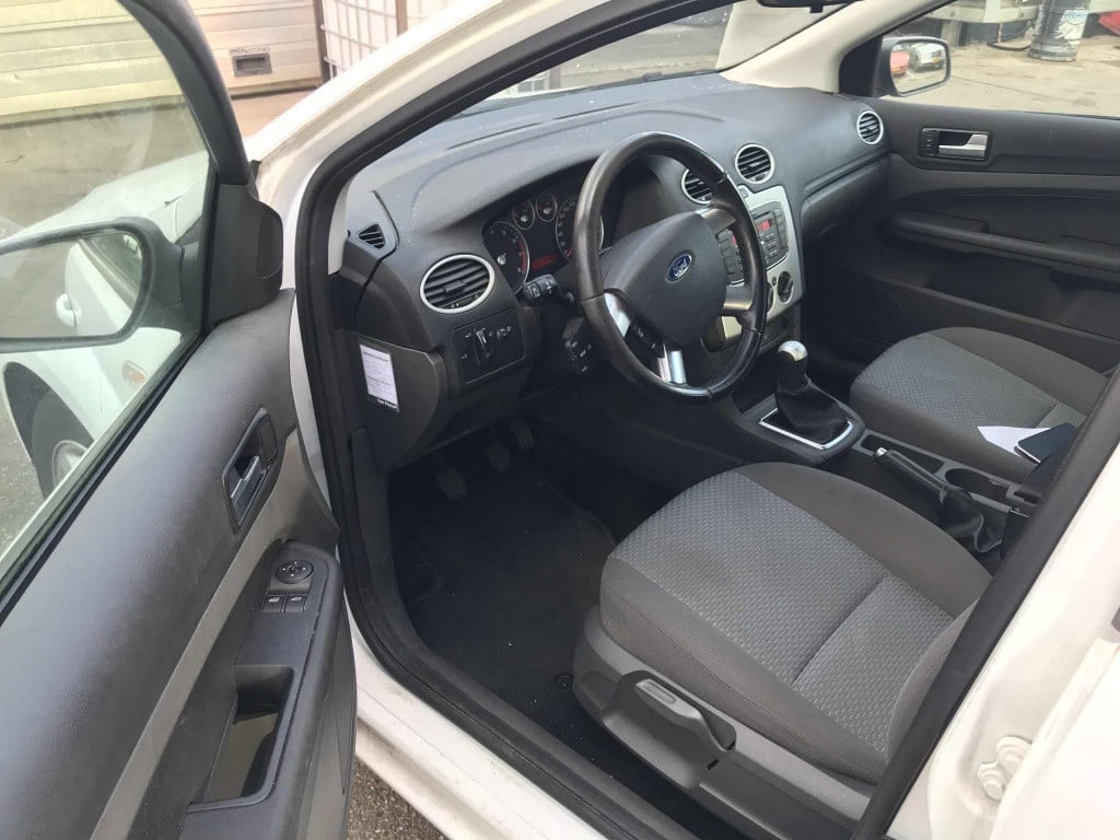 Ford Focus wagon 1.6-16v trend