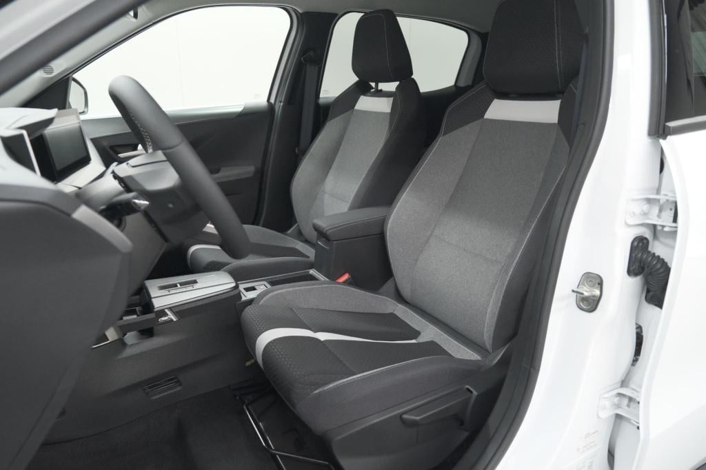 Opel Frontera 1.2 turbo hybrid 145 gs | 7 zitplaatsen | camera | dodehoekde